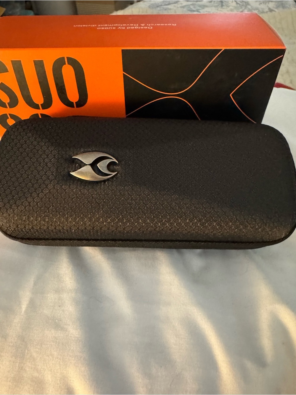 Suoso Black Textured Hard Sunglasses Case with Silver Metal Logo- inc Sunglasses